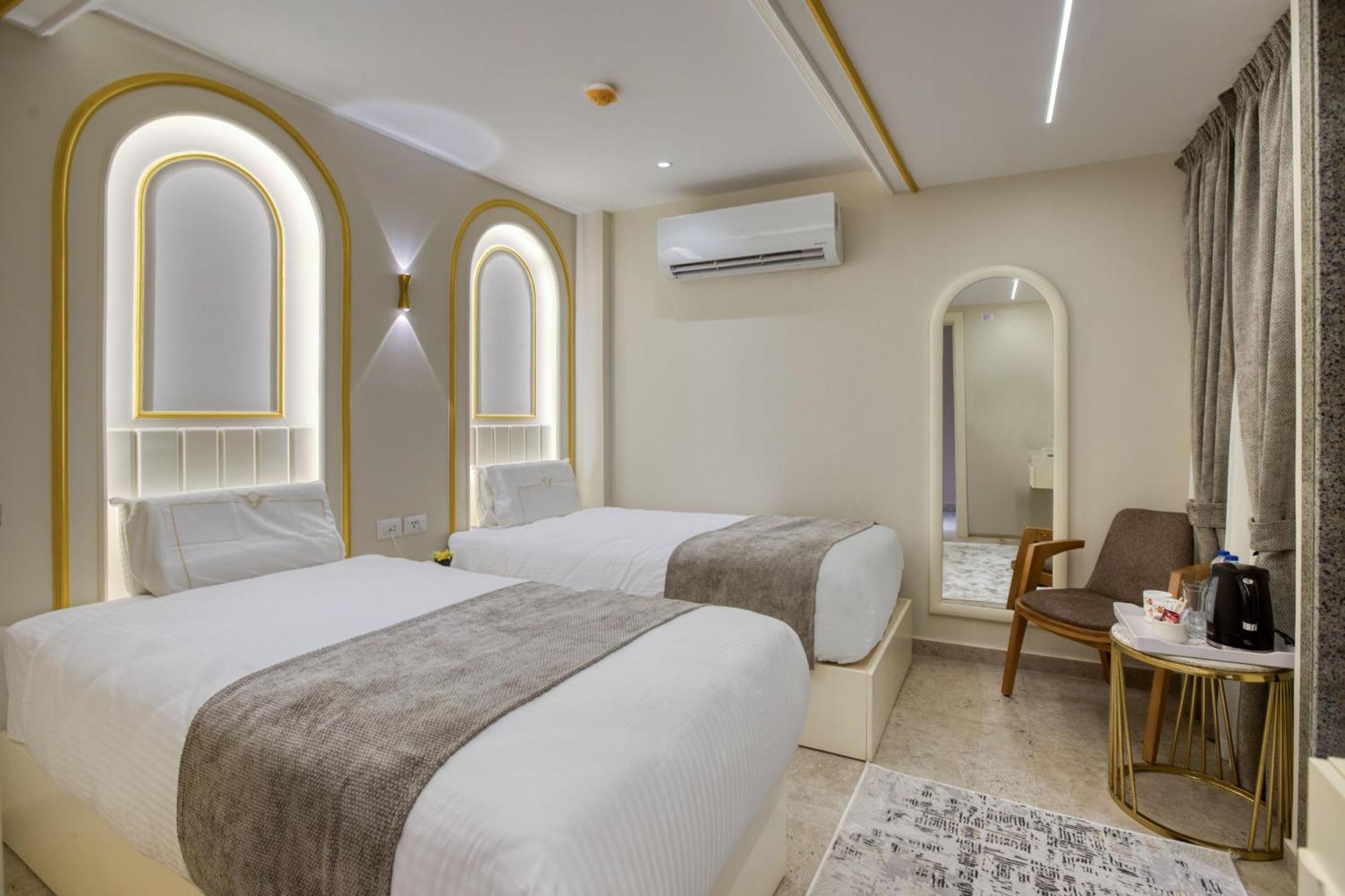 Pyramids Plateau Hotel Kafrat al Jabal Exterior photo
